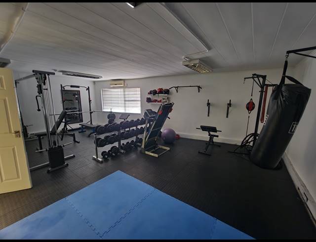 839M² WAREHOUSE FOR SALE IN TUNNEY